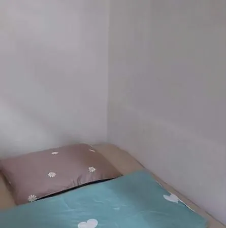 アパート Badacsonyi Magan Szallas バダチョニトマイ