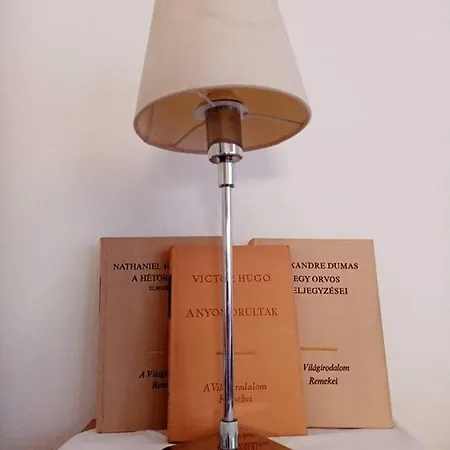 アパート Badacsonyi Magan Szallas *