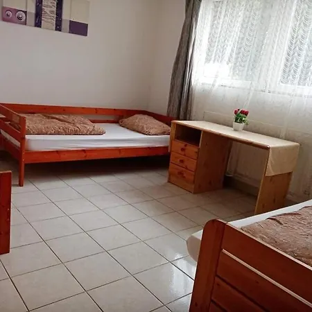 Badacsonyi Magan Szallas アパート バダチョニトマイ